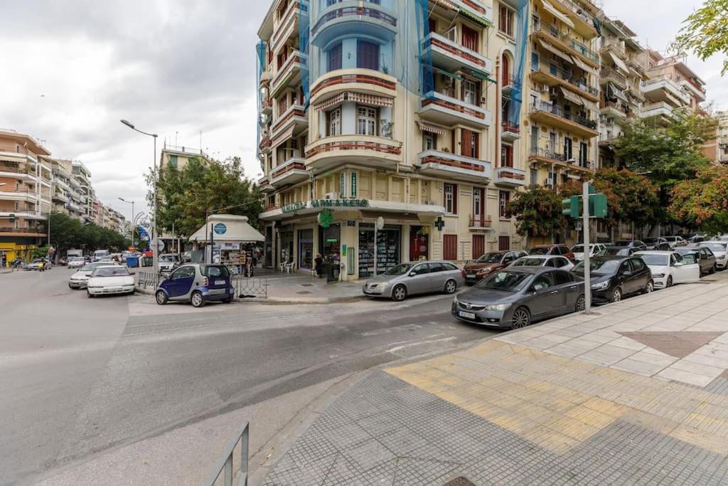 Premium, Modern Apartment In City Center Thessaloniki Exterior photo